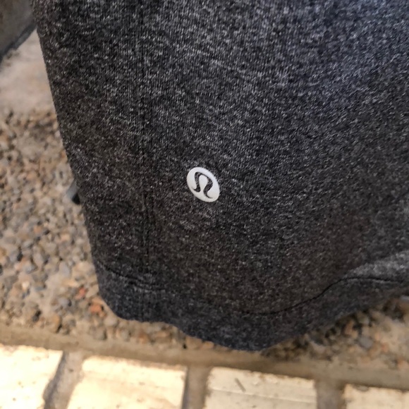 🤑PRICE DROP🤑 Men’s Lululemon Shorts - Size - S - Picture 5 of 13